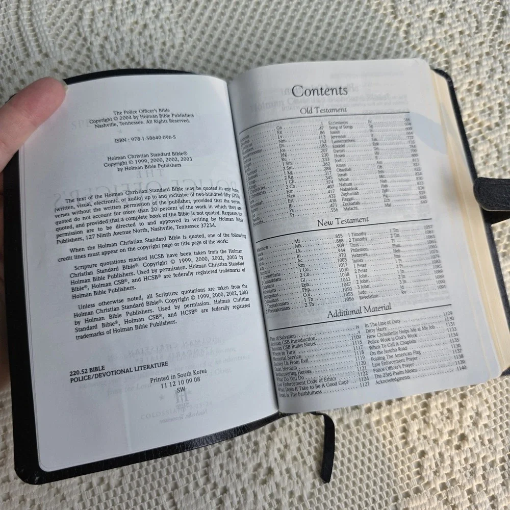HCSB Police Officer's Bible 2004  Holman Black Bonded Leather Tab Closure w/ BOX